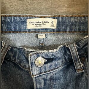 ❌SOLD❌Abercrombie & Fitch the 90s relaxed high rise jeans curve love size 30/10s